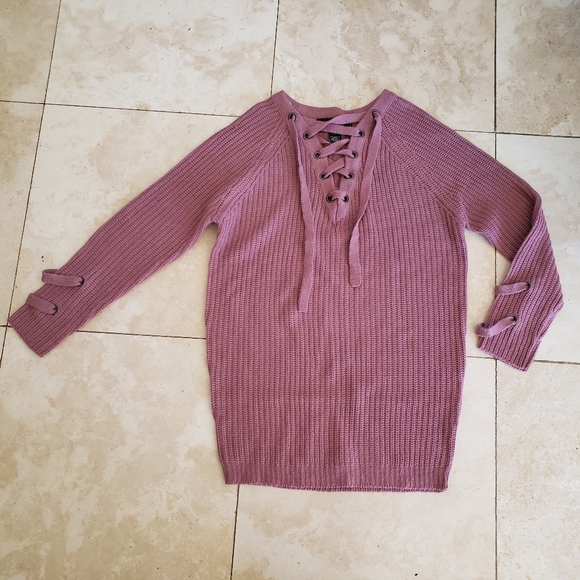 Polly & ester Knit Sweater - Picture 1 of 4